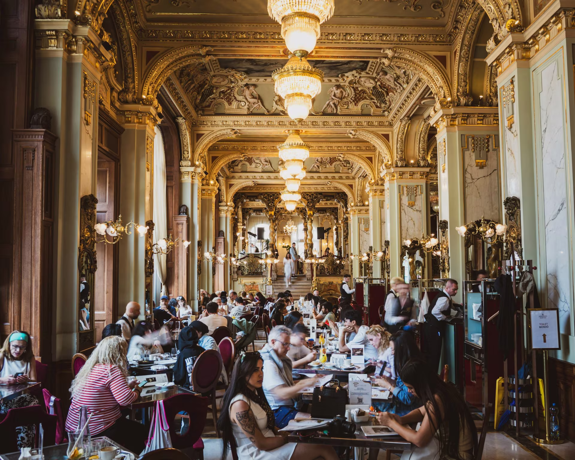 Jetzt Budapest Angebote in den Sommerferien entdecken Budapest Angebote in den Sommerferien